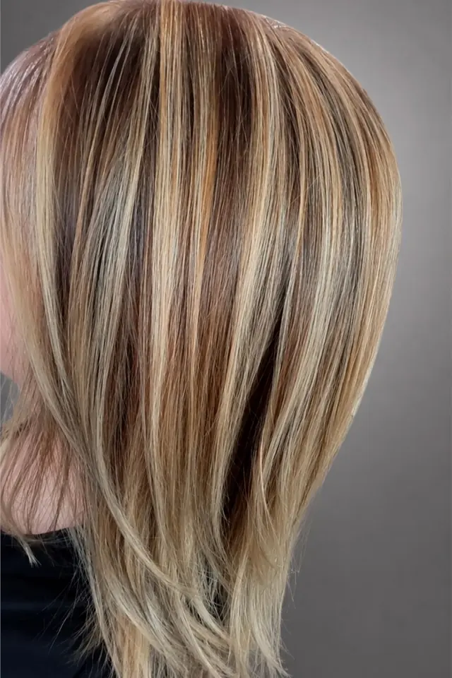 Balayage blond beige réalisé au Salon by Jean-Marc