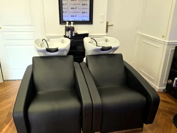 Salon de coiffure Le Vésinet - bacs à shampooing du Salon by Jean-Marc pour soins, couleur et balayage